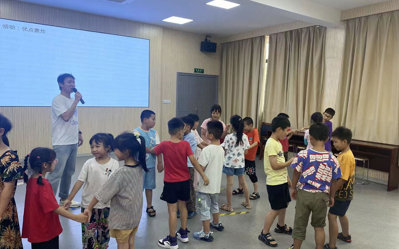 东丰龙观乡中心学校